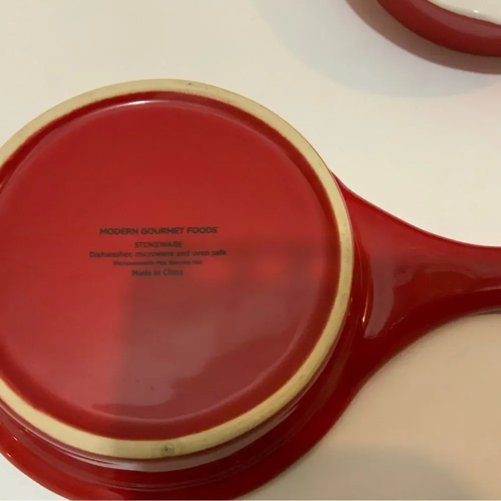 Modern Gourmet Mini pie/ quiche cookware 2 pieces